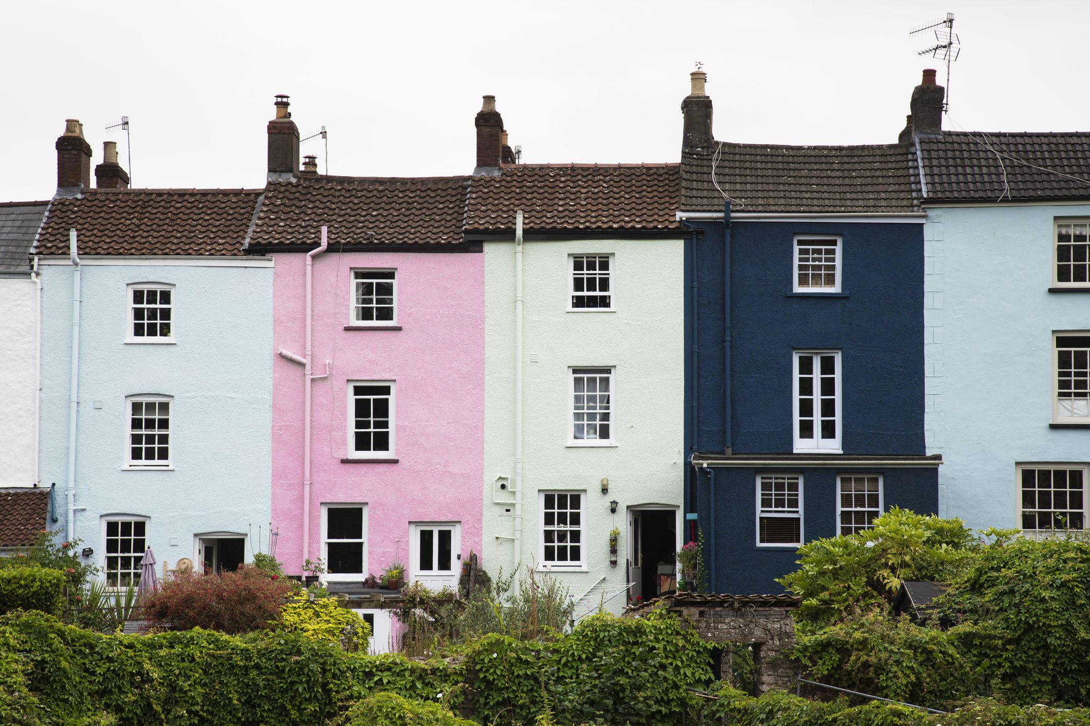 row-of-colourful-georgian-terraced-houses-in-royalty-free-image-1582200980 (1)